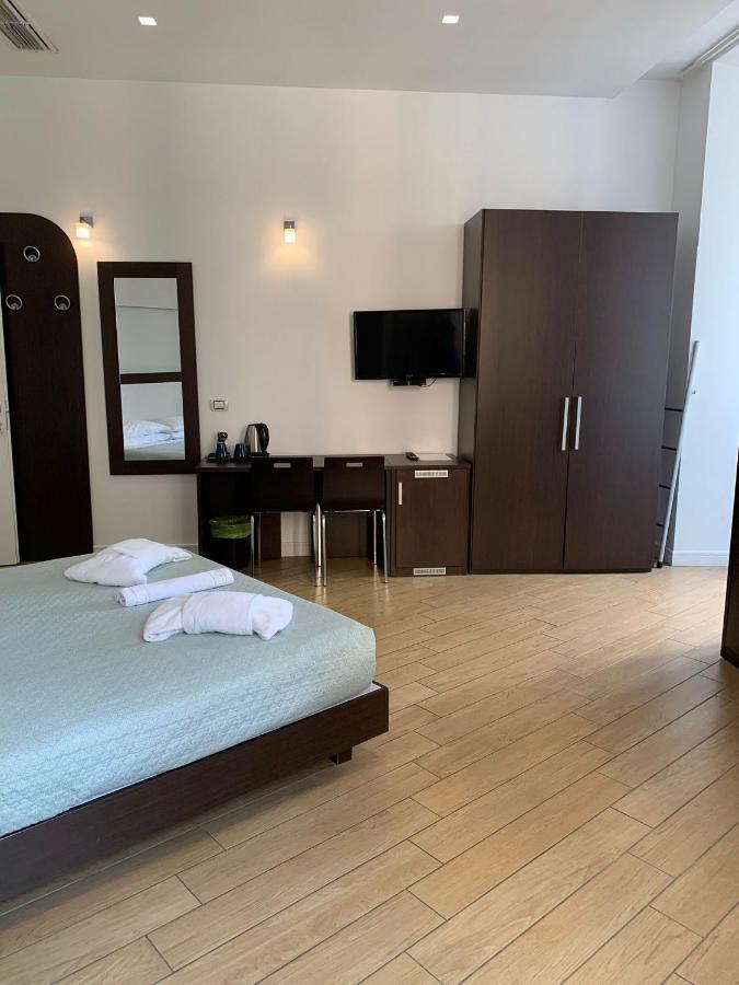Thewesley Guest house *
